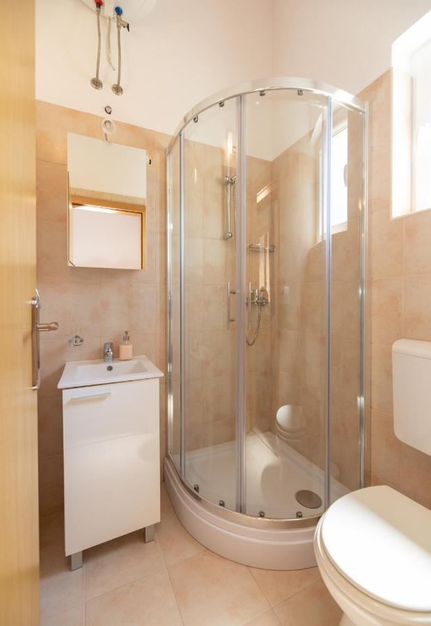 Apartments4You Supetar-The Best And Most Popular Apartments For Discovering The Island - Free Parking - 200 Meters From The Beach Esterno foto