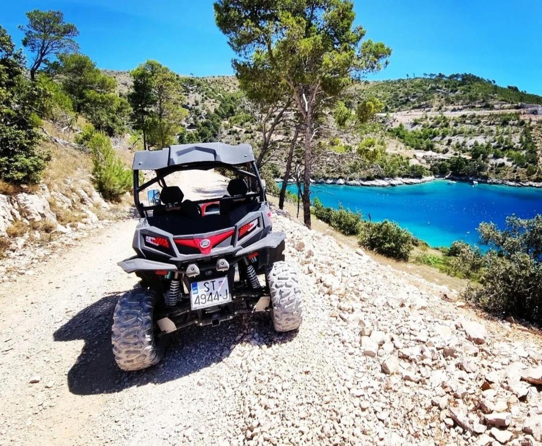 Apartments4You Supetar-The Best And Most Popular Apartments For Discovering The Island - Free Parking - 200 Meters From The Beach Esterno foto