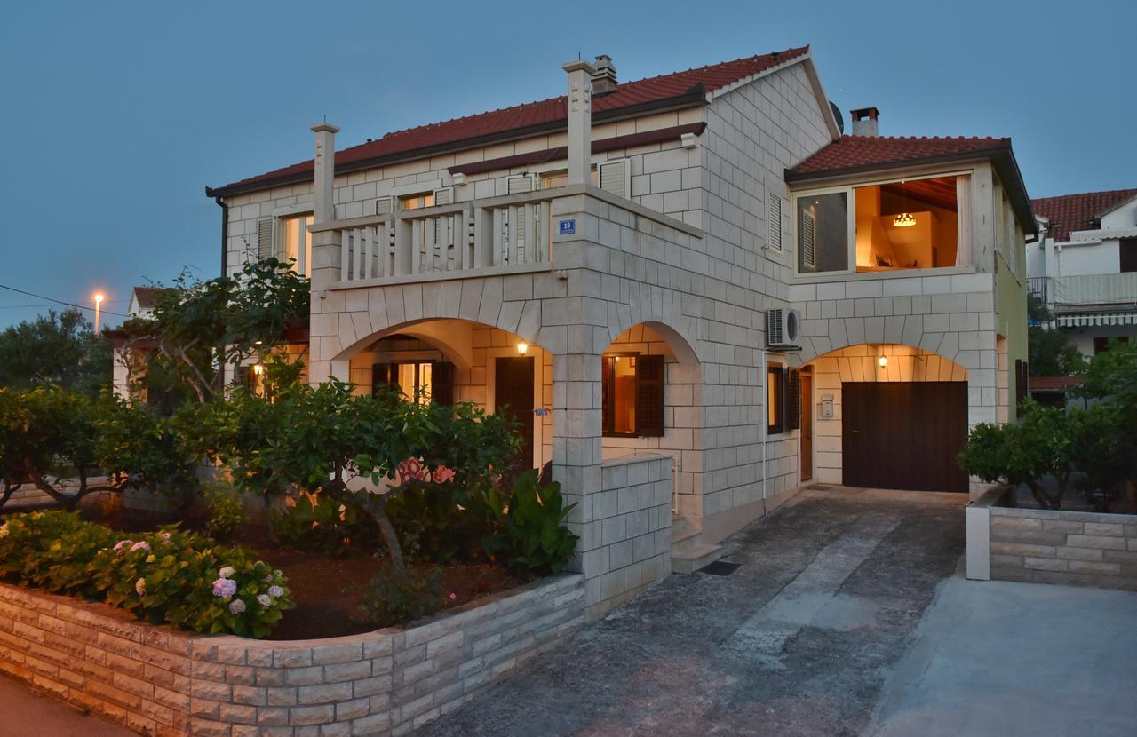 Apartments4You Supetar-The Best And Most Popular Apartments For Discovering The Island - Free Parking - 200 Meters From The Beach Esterno foto