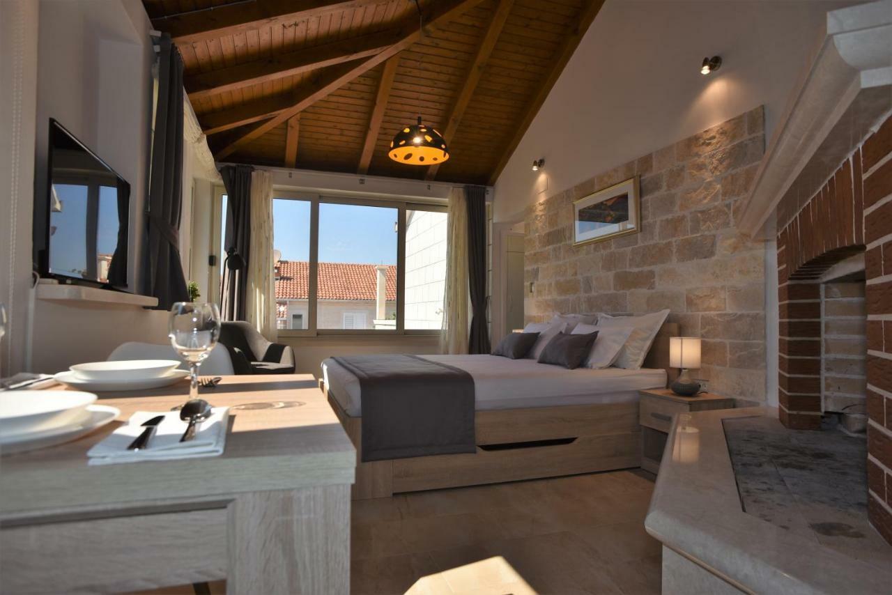 Apartments4You Supetar-The Best And Most Popular Apartments For Discovering The Island - Free Parking - 200 Meters From The Beach Esterno foto